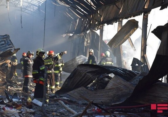 Сильный пожар в торговом центре «Садарак»: 10 пострадавших (Фото-Видео-Обновлено)