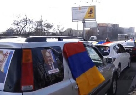 В Ереване проходит автомобильное шествие неповиновения (Видео)
