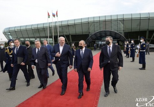 Завершился рабочий визит президента Беларуси в Азербайджан (Фото)