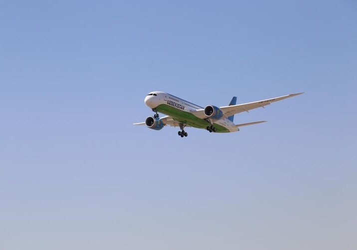 Узбекистан рассматривает возможность возобновления авиарейса Ташкент-Баку