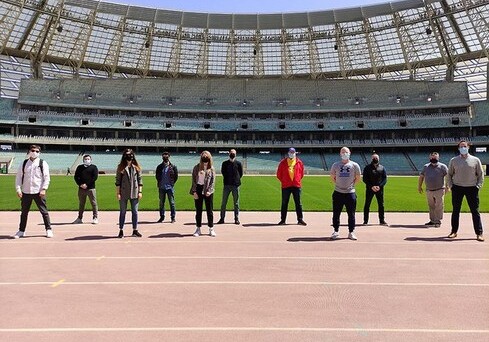 Делегация сборной Уэльса посетила Олимпийский стадион в Баку (Фото)