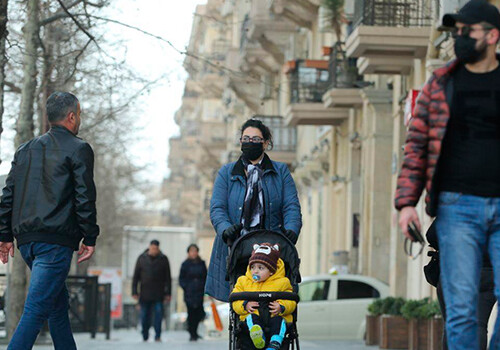 Баку лидирует по уровню инфицирования COVID-19 в Азербайджане