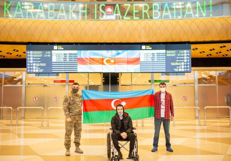 Двое участников Отечественной войны Азербайджана вернулись на родину после лечения в Турции (Фото)