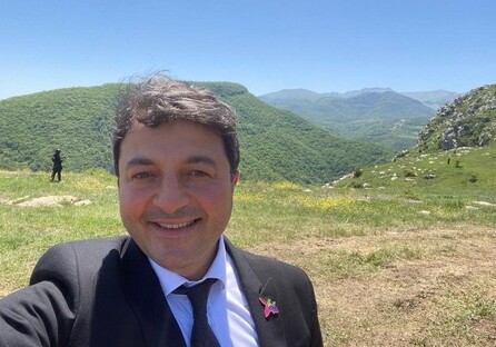 Азербайджанский депутат спустя 29 лет побывал в своем доме в Шуше