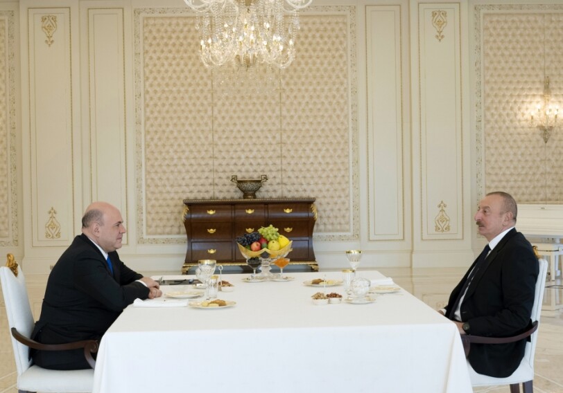 Состоялась встреча Президента Азербайджана с председателем Правительства РФ один на один (Фото)
