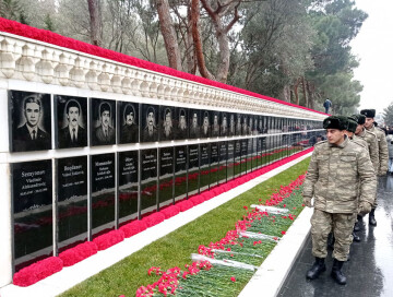 В Азербайджанской армии проведен ряд мероприятий по случаю 33-й годовщины трагедии 20 Января (Фото-Видео)